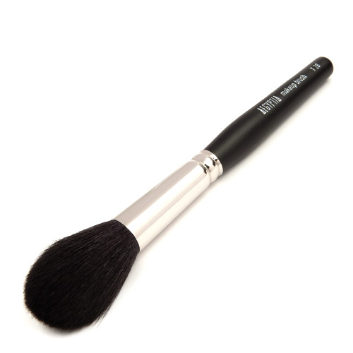 Makeup brush T 28